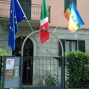 Gira , Côme Italia