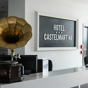 Castelmartini 3*, Larciano Italia